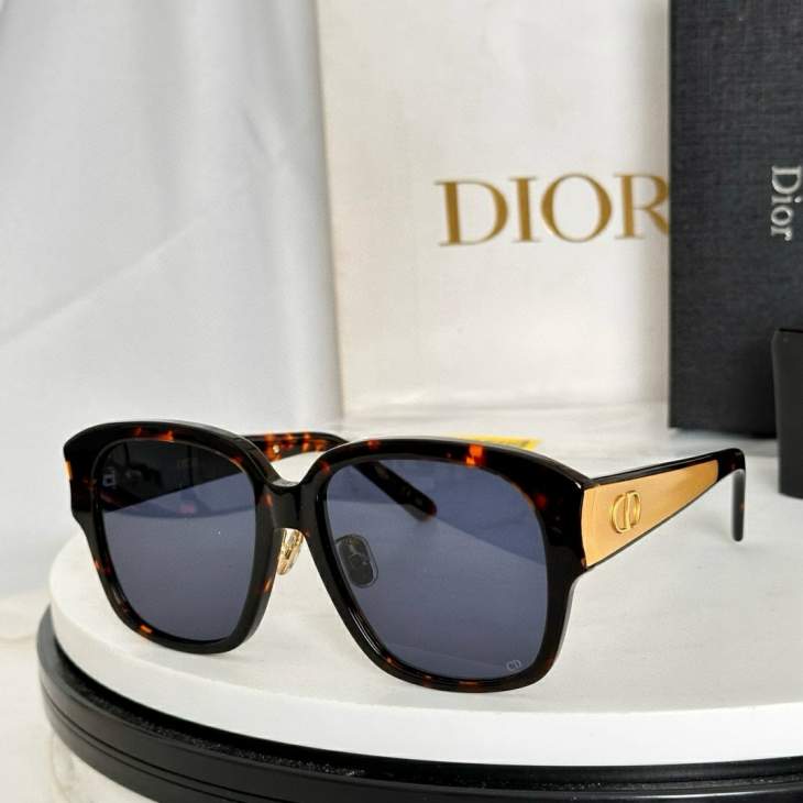 Picture of Dior Sunglasses _SKUfw75842807fw